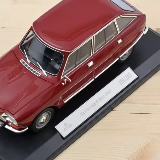 Citroën Ami 8 Club 1969 Massena Rot 1:18 - Limitierte Auflage 300 St. Norev 1:18 Metallmodell